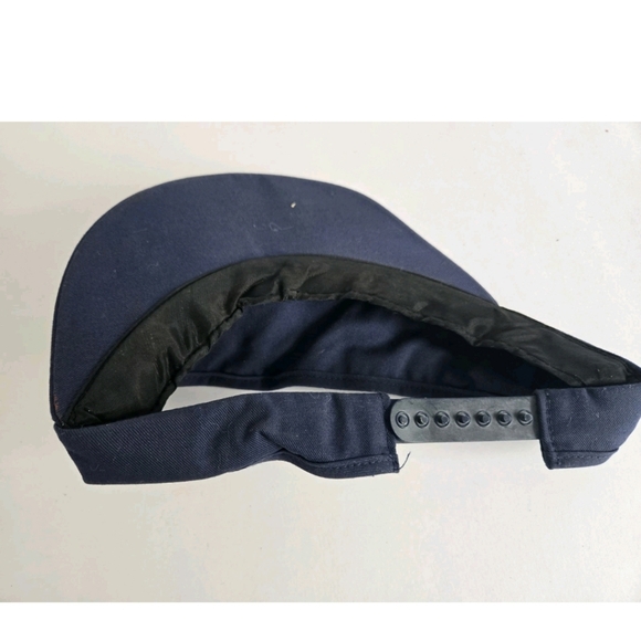 Wendy’s Visor and Pinback Fast Food Advertising 90s Vintage Canadian - Picture 2 of 4